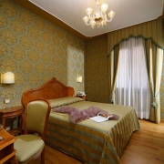 Murano Palace 4.jpg
