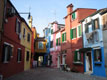 Campiello con sottoportico nel quartiere di Terranova.