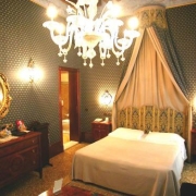 Hotel Al Ponte Dei Sospiri Venice 3.jpg