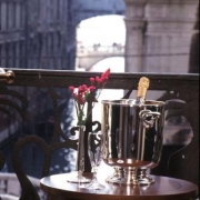 Hotel Al Ponte Dei Sospiri Venice 4.jpg