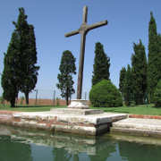 Croce in legno sull'isola di San Francesco