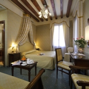 Ca' d'Oro Venezia 4.jpg