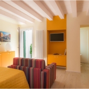 Tiffany Home a Burano 3.jpg