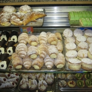 Panificio Pasticceria Costantini Burano 4.jpg